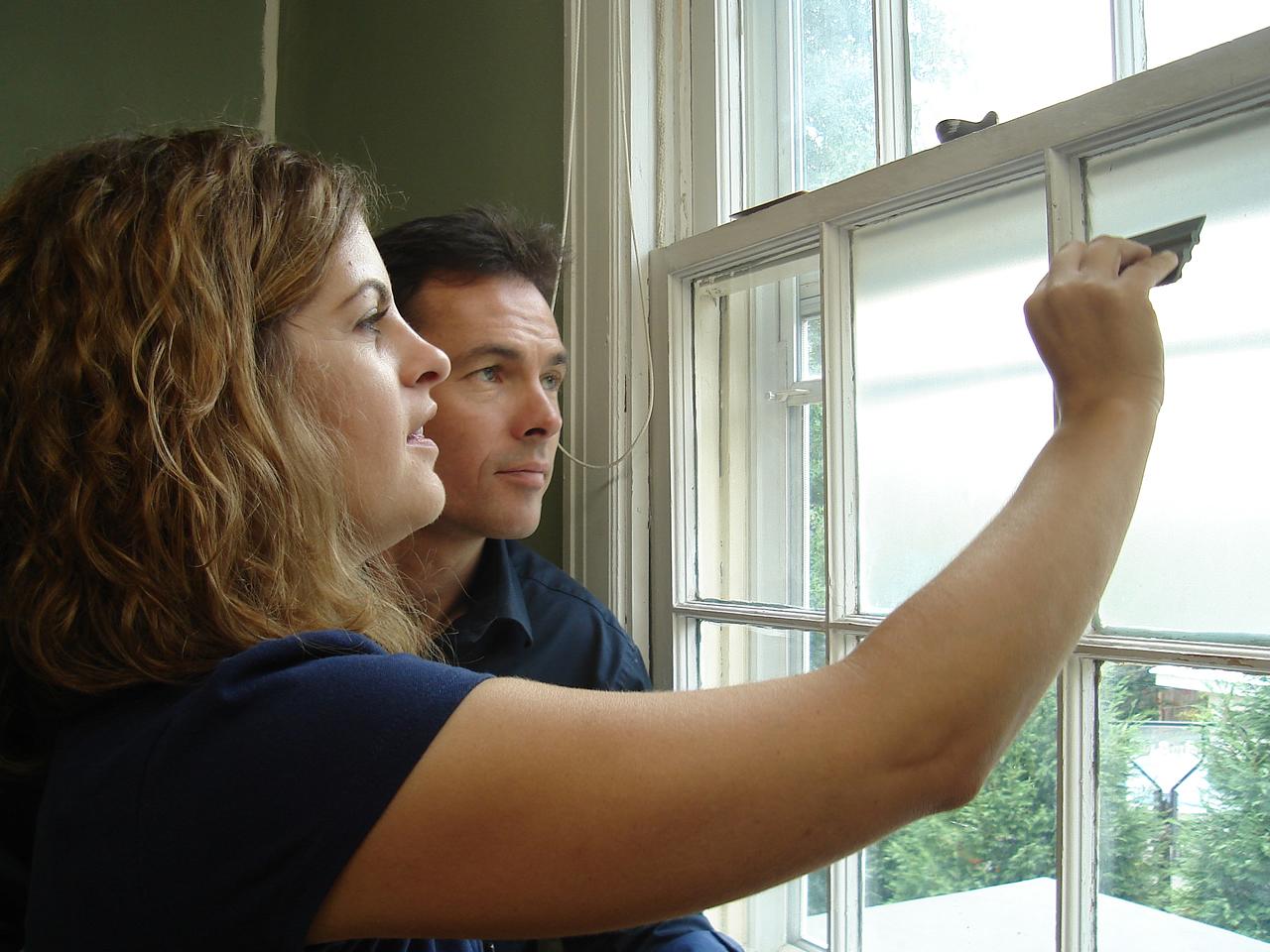 How to install the privacy glass film